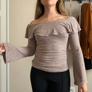 ✨Earth tone off shoulder long sleeve✨